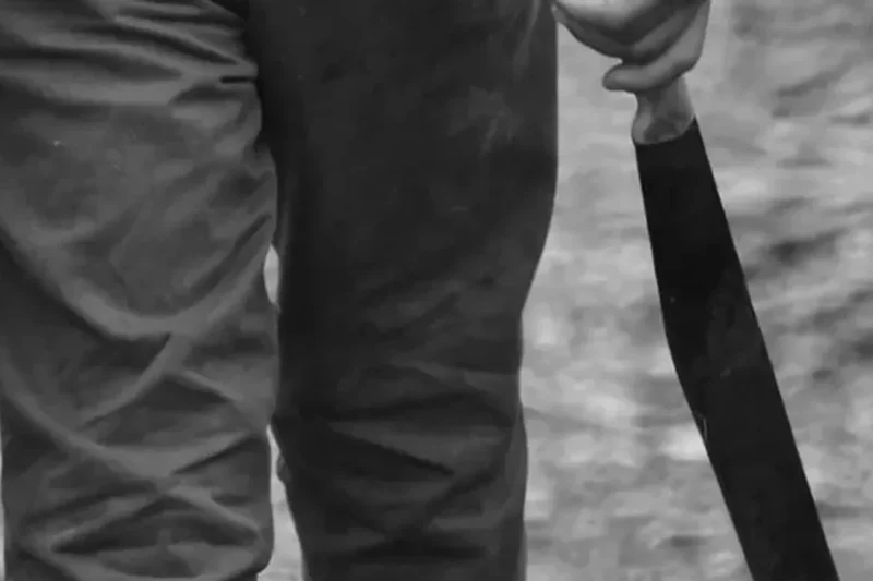 Geger di Ambon! Perempuan Ditahan Polisi Usai Bacok Tetangga Pakai Parang