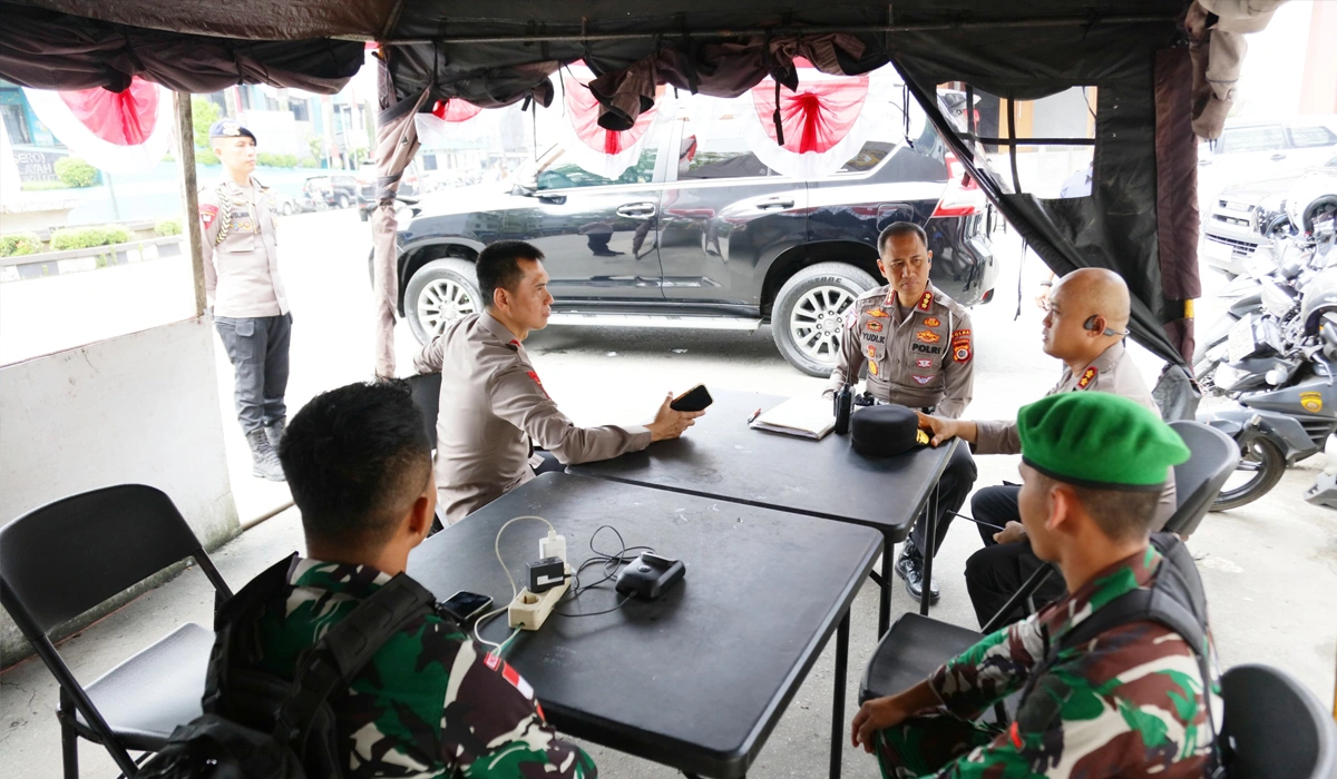 Strategi-Pengamanan-Humanis-di-Pusat-Keramaian