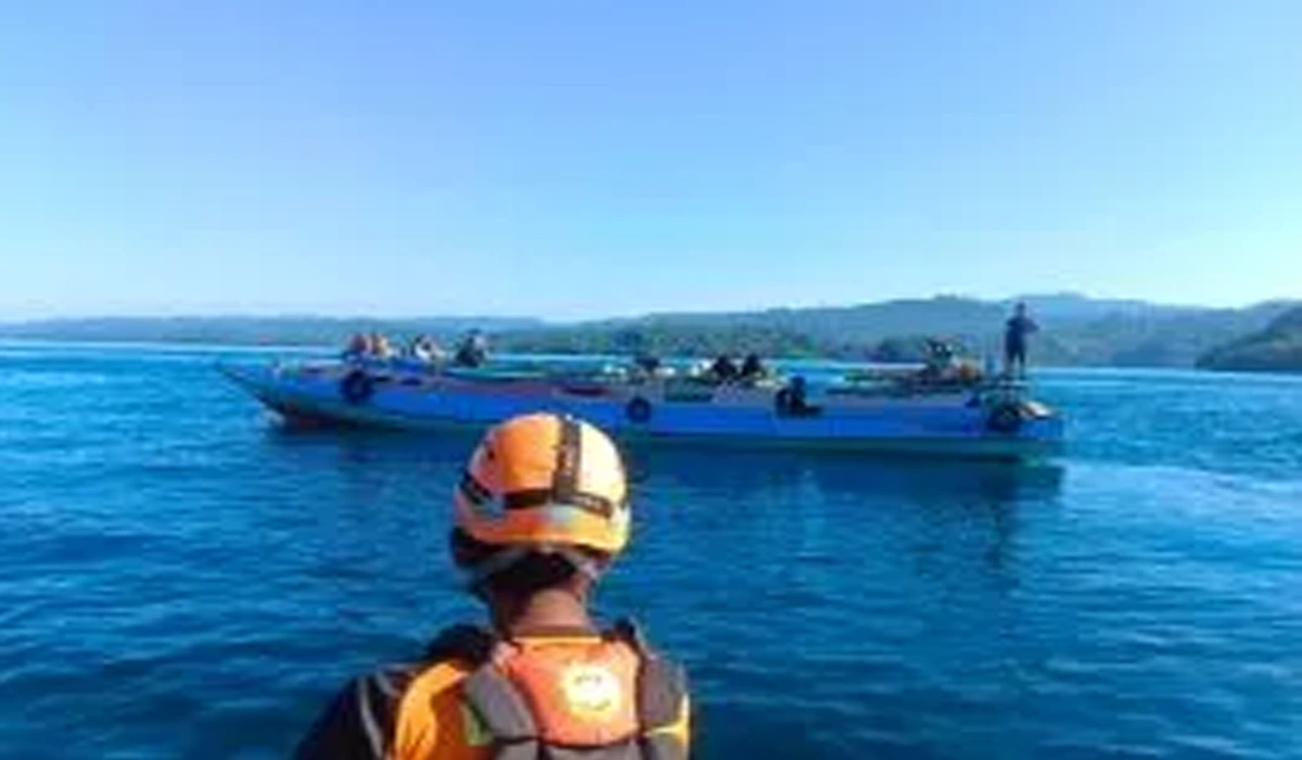 Detik-Detik-Evakuasi-di-Laut