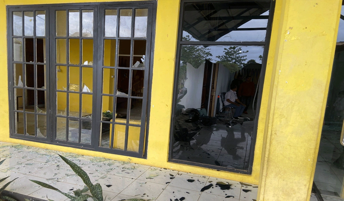 Polisi-Periksa-10-Saksi-Kasus-Perusakan-Kantor-Golkar-Maluku