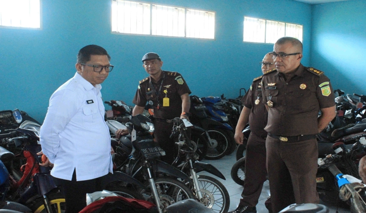 Kejati Dan Kakanwil Ditjenpas Maluku Tinjau Rupbasan Kelas I Ambon