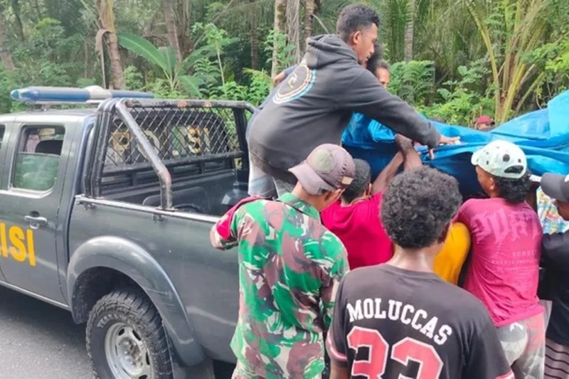 Geger! Penemuan Mayat Pria di Pesisir Pantai Maluku Tengah